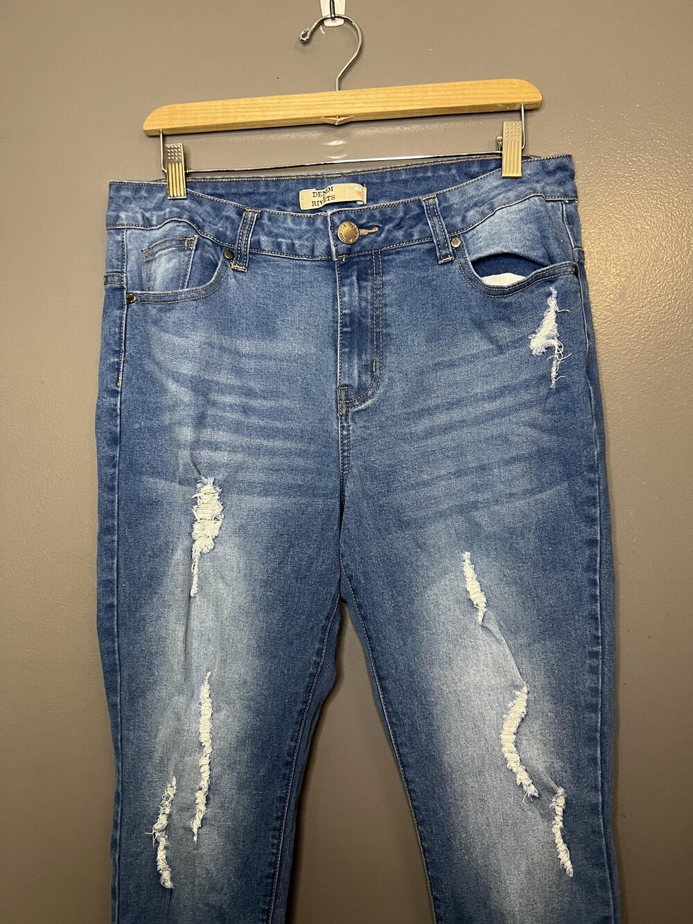 Denim & Rivets Jeans Womens 16 Blue Distressed Raw Hem Skinny Stretch Ankle